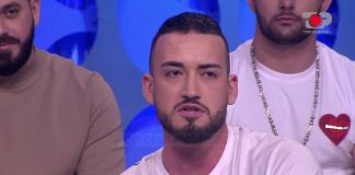 Takimi me Sarën, Antonela “shënjestron” keq Erlindin: Mu duke si manjak, kot karikohesh