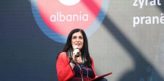 Drejtoresha e AKSHI-t, Karçanaj: E-Albania, një histori shqiptare suksesi, ka ndryshuar rrenjësisht marrëdhënia e shtetit me qytetarët dhe biznesin