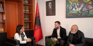 Ministrja Evis Kushi për kampionin Izmir Smajlaj: “Ambasador i shkëlqyer i yni. Lartëson flamurin tonë kombëtar!”