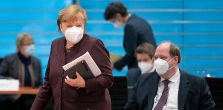 Variantet e reja të Covid 19 kanë pushtuar Europën, kontinenti në valën e tretë të pandemisë