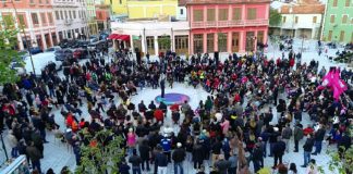 Gjiknuri mbyll fushatën në rajonin 1 në Vlorë:  Dilni masivisht në votime, jepini përgjigjen e merituar provokimeve të Metës