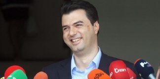 Humoristi Lul dhe politikani Basha