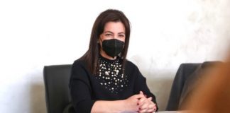 Ministrja Evis Kushi: Nëse ritmi i rënies së infektimeve në shkolla vazhdon, do të kërkojmë nga Komiteti i Ekspertëve rikthimin në skenarin e parë të mësimit