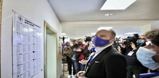 Pak orë para mbylljes së kutive, Ambasadori i BE-së, Luigi Soreca: Vëzhgimi në qendrat e votimit vazhdon deri në mbyllje!