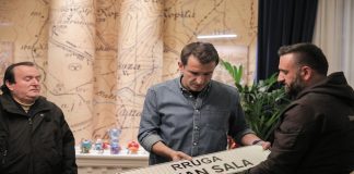 Një rrugë me emrin e heroit Arjan Sala, Veliaj pret në zyrë familjarët: Gjesti i tij, frymëzim për çdo të ri