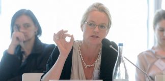 Zyrtarja e lartë e BE: S’e kuptoj Albin Kurtin, votimi në Shqipëri është i papranueshëm