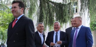 Vitrina e aleatëve të Lulzim Bashës nuk vlen asnjë “grosh” tek votuesit e PD-së