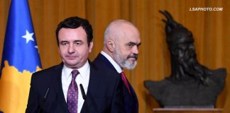 “O Zot i madh sa mllef kemi mes vetes”, Spahiu: Uruan turq, grekë e maqedonas, Kosova zyrtare ende jo! Hajde prit bashkim