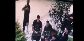 VIDEO/ Sekondat e fundit të jetës së 27-vjeçarit, para se të qëllohej me plumb në gjoks nga miku i ti! Shokët e tjerë qeshin