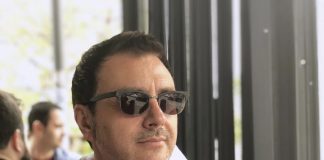 Pasi u bë baba për herë të dytë, Pirro Çako fotografohet me partneren e tij