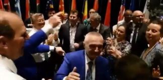 Presidentët: “Mjeshtër i Madh” edhe për këngëtarë dasmash e tallavaje, “Baftjari” që i “rrëmbeu” zemrën Ilir Metës