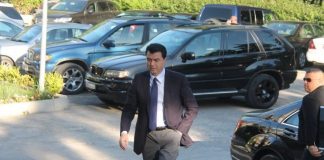 Boomerang-u i “Ballos me Pranga” të Lulzim Bashës