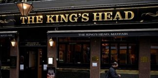 Covid 19/ Anglia rihap jetën publike