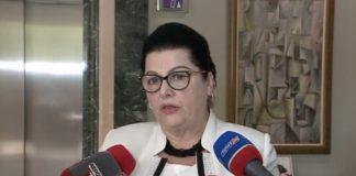 Për 1 vit e gjysmë 2500 shtrime!/ Mjekja jep lajmin e mirë: Vera pa stres, s’do kemi më valë të madhe të virusit