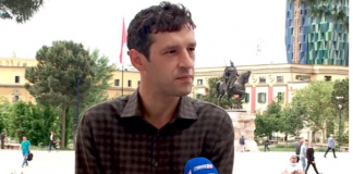 I biri plotëson amanetin e Moikom Zeqos, sjell për publikun librin “Minifabulat”