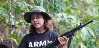 Ish-mbretëresha e bukurisë me armë në sup për të luftuar për vendin e saj