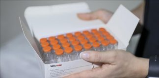 Ekspertët e OBSH: Dy doza të vaksinës kineze ‘Sinovac’, efikase ndaj COVID
