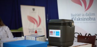 Kosovë/ MSh ende pa kontratë për vaksina, opozita e akuzon për neglizhencë
