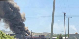 Tymi ‘mbulon’ Maminasin, zjarr i madh në fabrikën e tullave