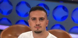 Marisi flet pas largimit nga “Për’puthen”: M’u kërkua të hiqesha si i virgjër