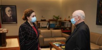 Xhaçka takim me Arqipeshkvin Frendo: Shqipëria, vend i vëllazërisë fetare