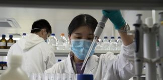 5 javë para shpalljes së pandemisë, shkencëtari kinez plotësoi kërkesën për një patente vaksine