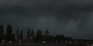 Apokalips në Francë, dita bëhet natë për disa minuta