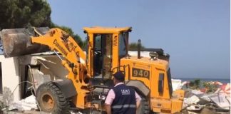 ‘Bregdeti ynë’/ Shemben ndërtimet pa leje në bregdetin e Golemit