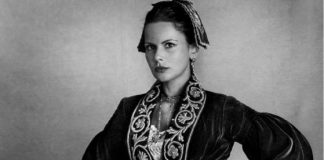 Përjetësimi i bukurisë arbëreshe përmes lentës fotografike të Mario Testino