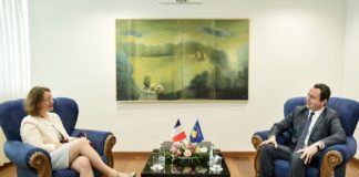 Kurti takohet me këshilltaren e Macron, ja çfarë diskutuan