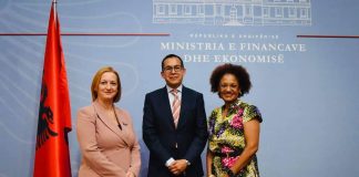 Ministrja Denaj takohet me Përfaqësuesin e ri të BB në Shqipëri