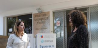 Mbërrijnë 25 mijë vaksina Sputnik, Manastirliu: Ulim fashën e vaksinimit