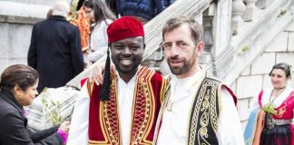 Fotolajm/ I riu afrikan i kthyer në një arbëresh të pasionuar