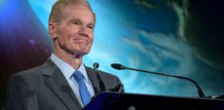 Drejtuesi i NASA-s, Bill Nelson: Nuk jemi vetëm në univers