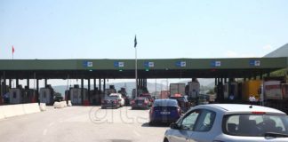 Fluks turistësh në Morinë/ Mbi 16 mijë persona vetëm sot