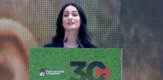 Vajza e Bashkim Finos emërohet zv.ministre e Jashtme