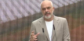 Rama nxjerr pamje nga Kanionet e Erzenit: Natyrë spektaklolare