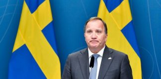 Dorëhiqet kryeministri i Suedisë, nisin përpjekjet për qeverinë e re të përkohshme