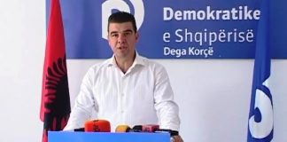 Sekretari dhe 13 anëtarë të kryesisë së PD në Korçë japin dorëheqjen: Basha me arrogancën e tij po e kthen PD në parti klienteliste