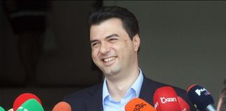Përse Bashës i duhen “letrat dhe vula e partisë”