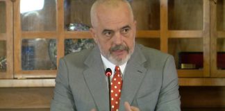 Rama publikon pamje nga kantieri i Rilindjes: 3500 apartamente për 11 mijë banorë