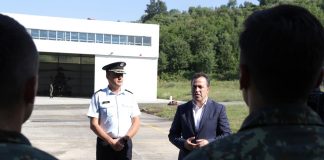 Kursantët për pilotë nisin praktikën fluturuese, Peleshi: Pas 15 vjetësh po prodhojmë pilotë me kapacitetet tona, AFA zgjedhja më e mirë për maturantët