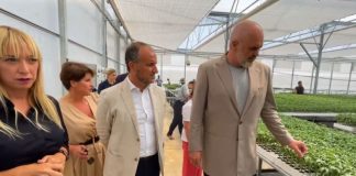 Rama me Soreca-n vizitojnë fidanishten në Roskovec: Pronari u kthye nga emigrimi dhe përfitoi mbështetje