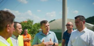 Rehabilitohet kanali vaditës në Kozan të Elbasanit, Balla: Synimi, të lëmë asnjë familje që jeton në fshat pa i garantuar ujin vaditës