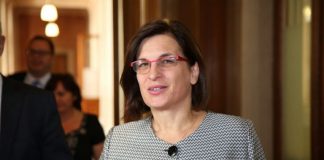 “Rama më ka bërë për të qarë dy herë”, ish-ministrja Harito: Basha është kryeadmiruesi i tij…