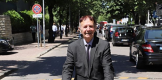 Selami Jenishehri: Këta deputetë janë më të poshtrit, zgjedhjet do të përsëriten dhe unë do jem sërish deputet