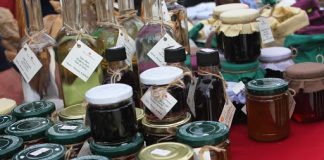 Përmet/ Fermerët prezantojnë prodhimin lokal si pjesë e përpjekjes për qëndrueshmërinë rurale