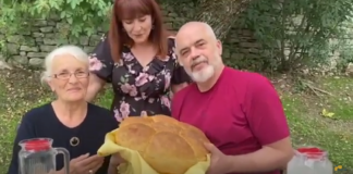 Rama merr bukën në dorë në Labovën e Kryqit: Duhet ta shijoni!