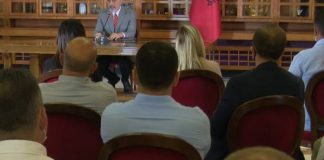 “Ulu se s’të dhashë fjalën ty”/ Rama-kryebashkiakut që kërkoi t’i kundërpërgjigjet: S’ka fonde për Bashkitë që nuk kanë performancë