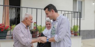 U dëmtua nga tërmeti, familja e Musa Shimës në Vaqarr hyn në shtëpinë e re, Veliaj: Kemi dalë faqebardhë nga kjo histori